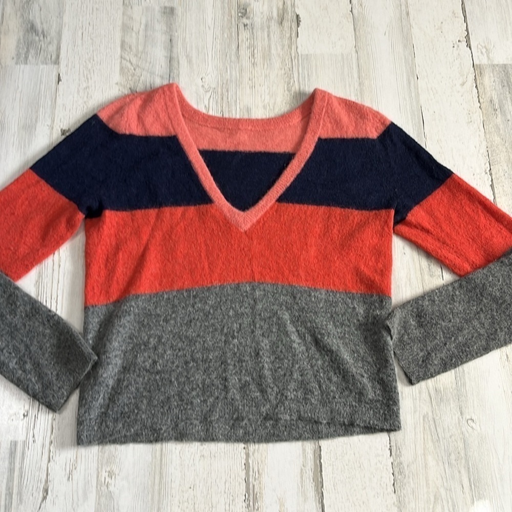 Equipment Alpaca Blend Sweater Size Small - Picture 3 of 8